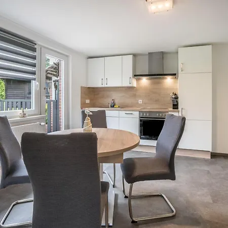 9 Und 40 Apartment Thunum