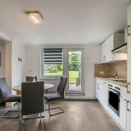 9 Und 40 Apartment Thunum