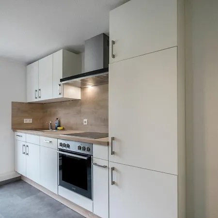 9 Und 40 Appartement *